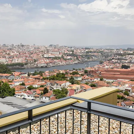 Douro Tower Loft - Shared Pool