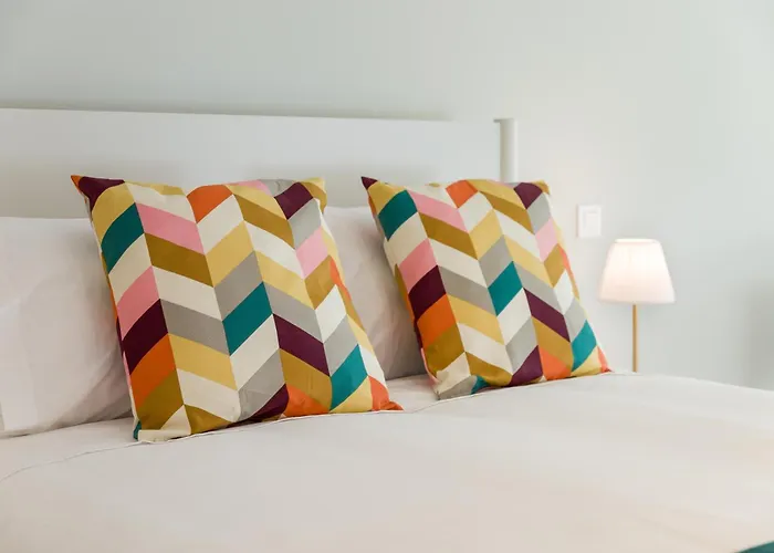 Douro Tower Loft - Shared Pool Apartment